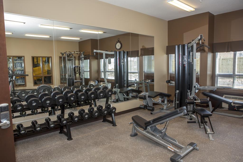 Microtel Inn & Suites By Wyndham Lloydminster Esterno foto
