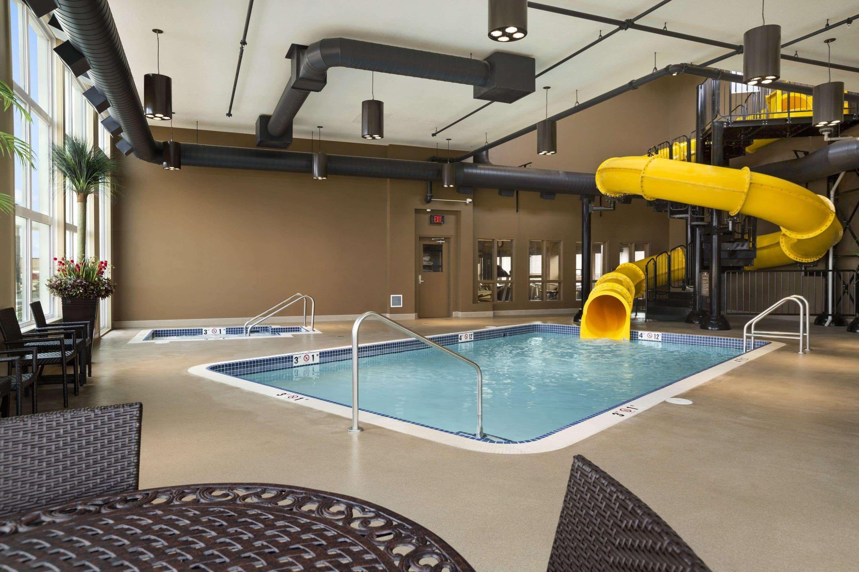 Microtel Inn & Suites By Wyndham Lloydminster Esterno foto