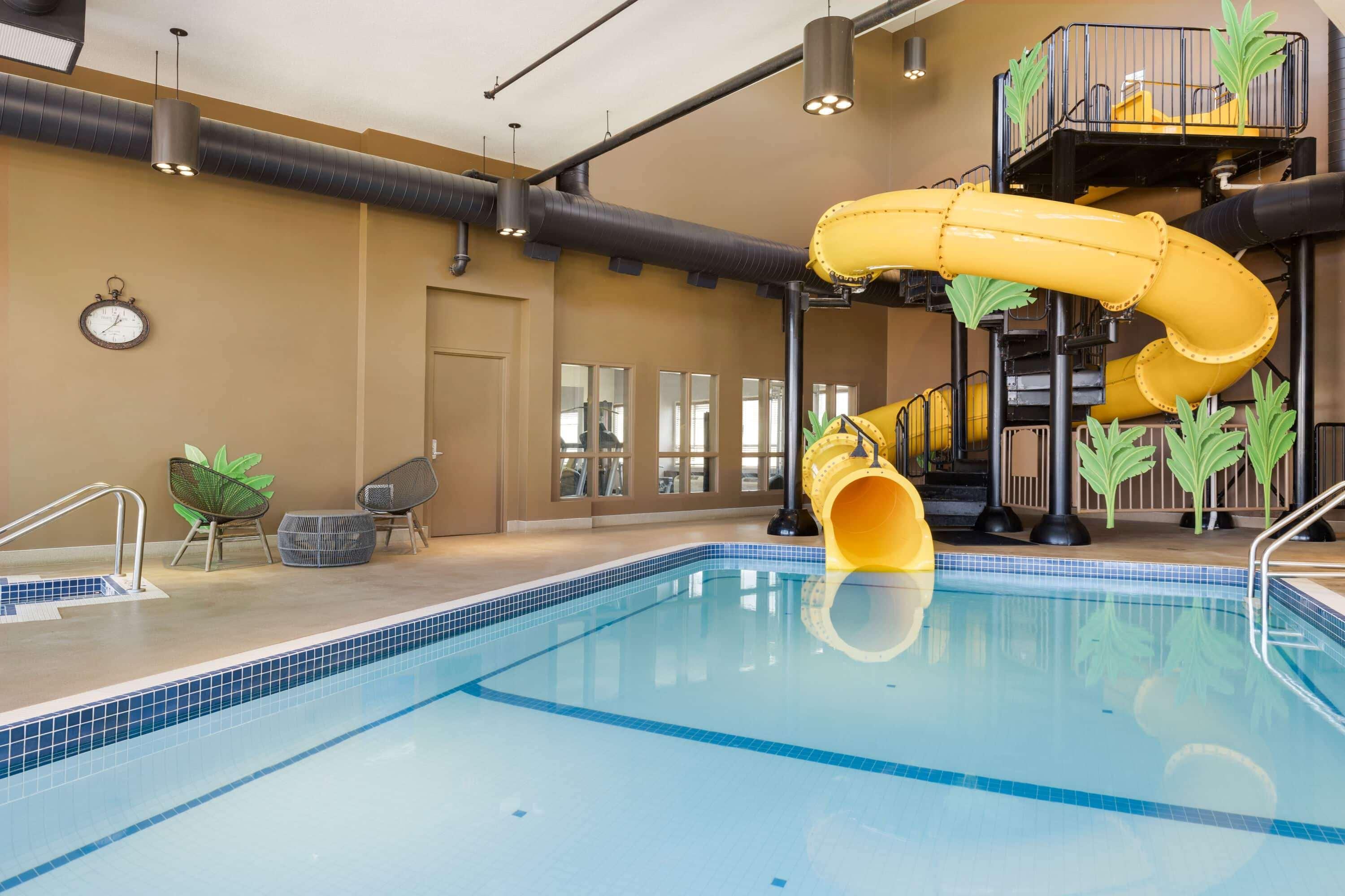 Microtel Inn & Suites By Wyndham Lloydminster Esterno foto