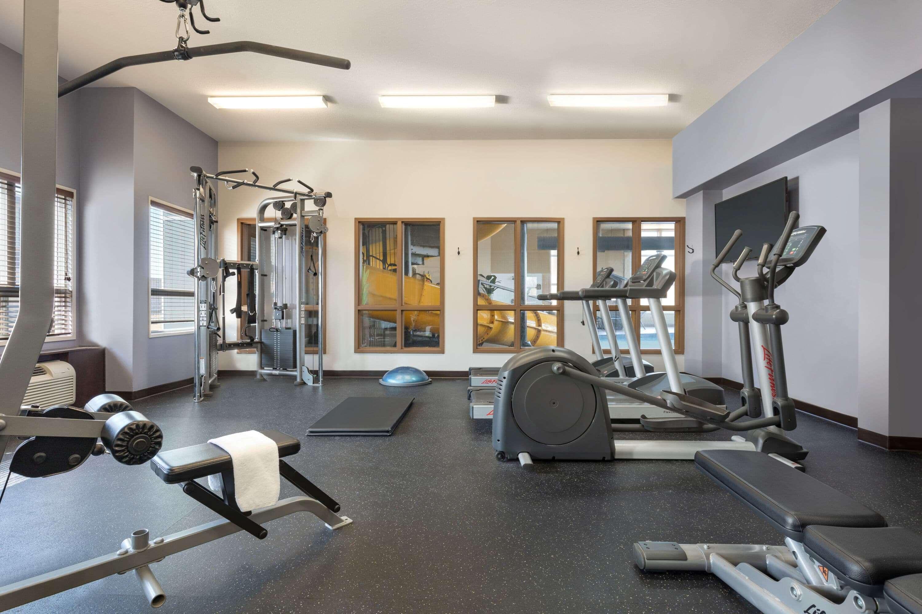 Microtel Inn & Suites By Wyndham Lloydminster Esterno foto