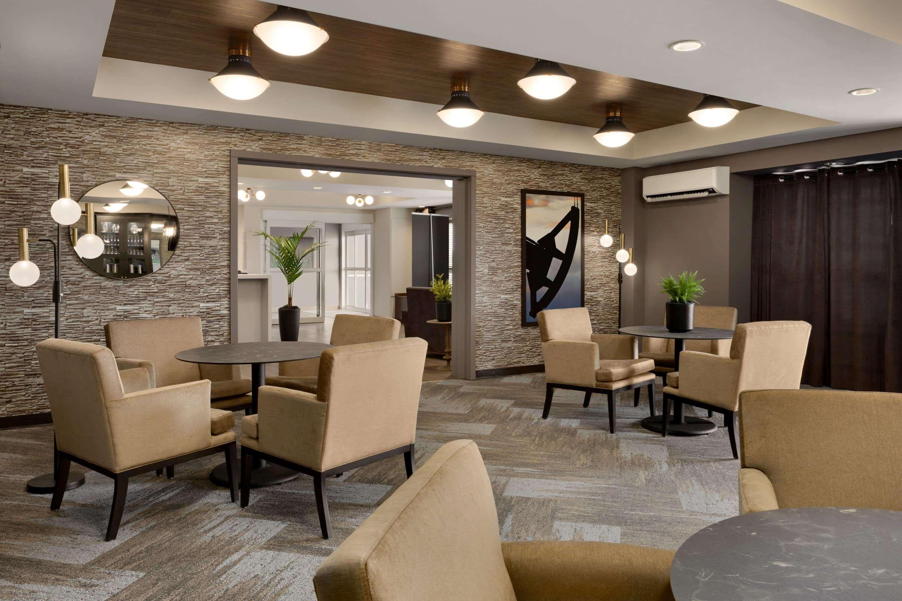 Microtel Inn & Suites By Wyndham Lloydminster Esterno foto