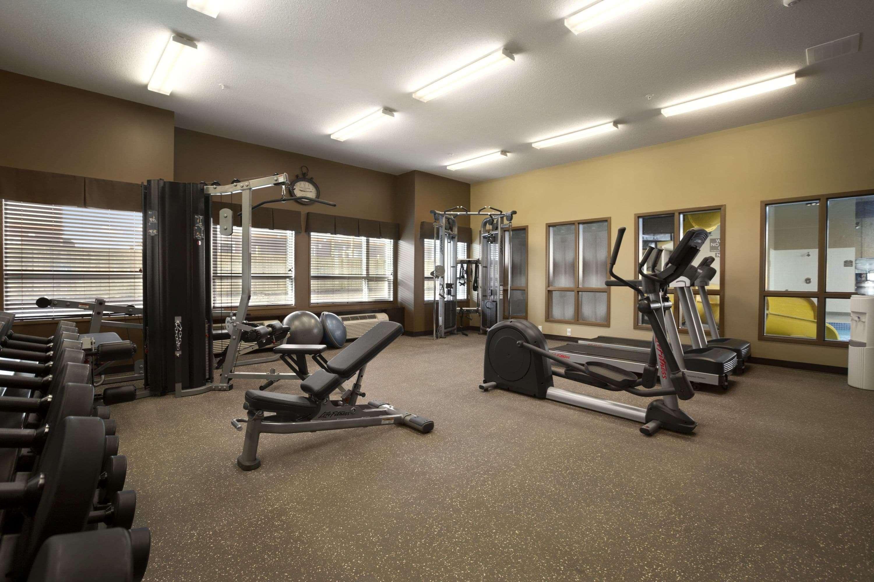 Microtel Inn & Suites By Wyndham Lloydminster Esterno foto