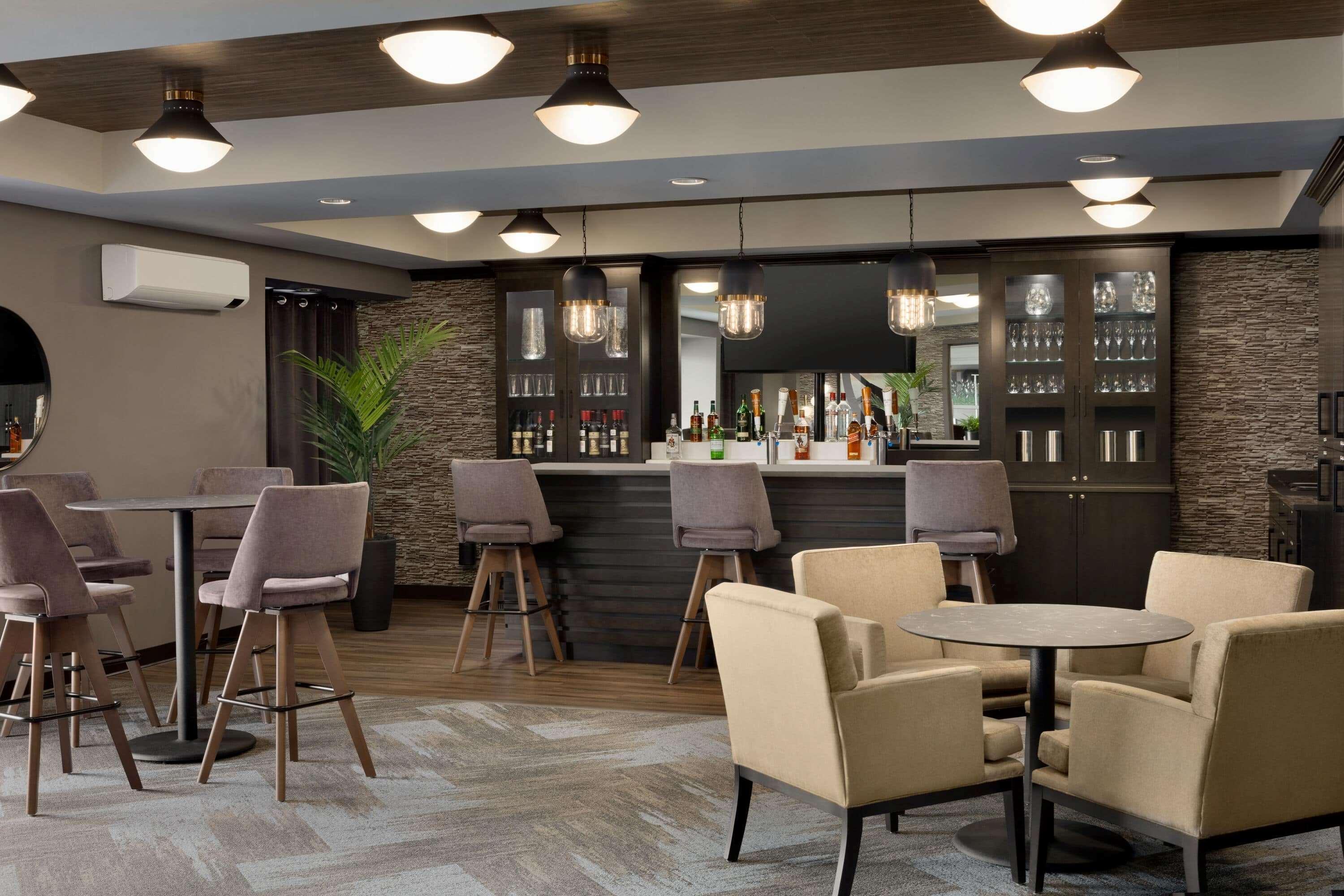Microtel Inn & Suites By Wyndham Lloydminster Esterno foto