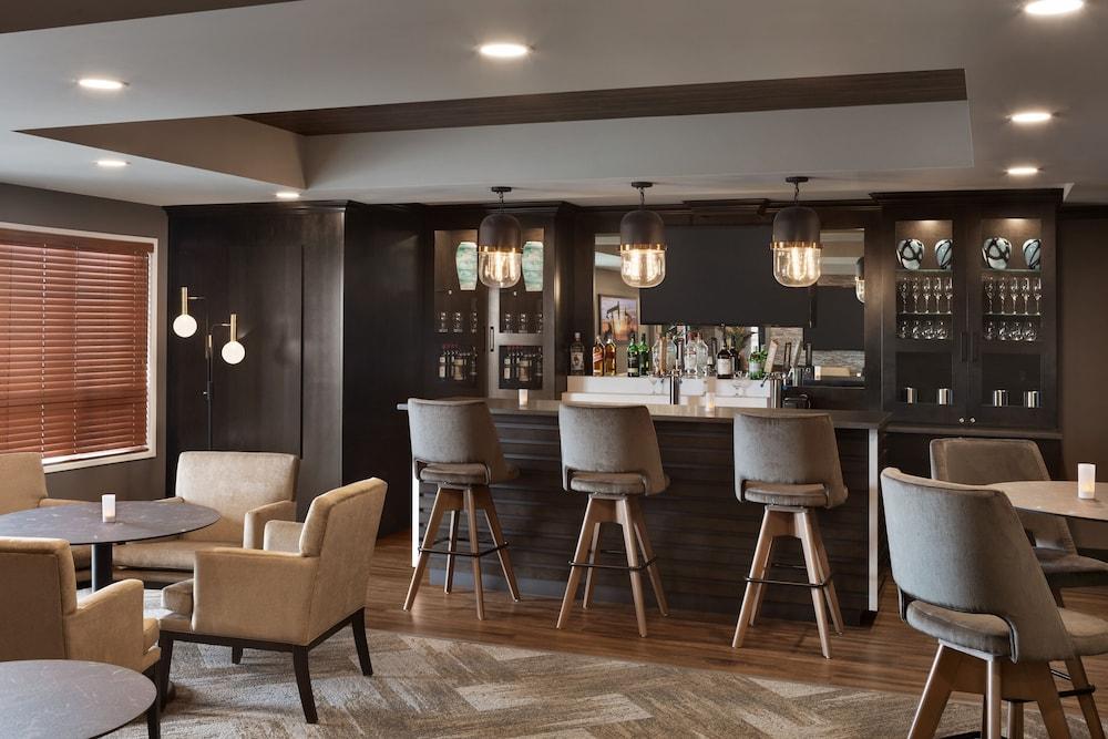 Microtel Inn & Suites By Wyndham Lloydminster Esterno foto